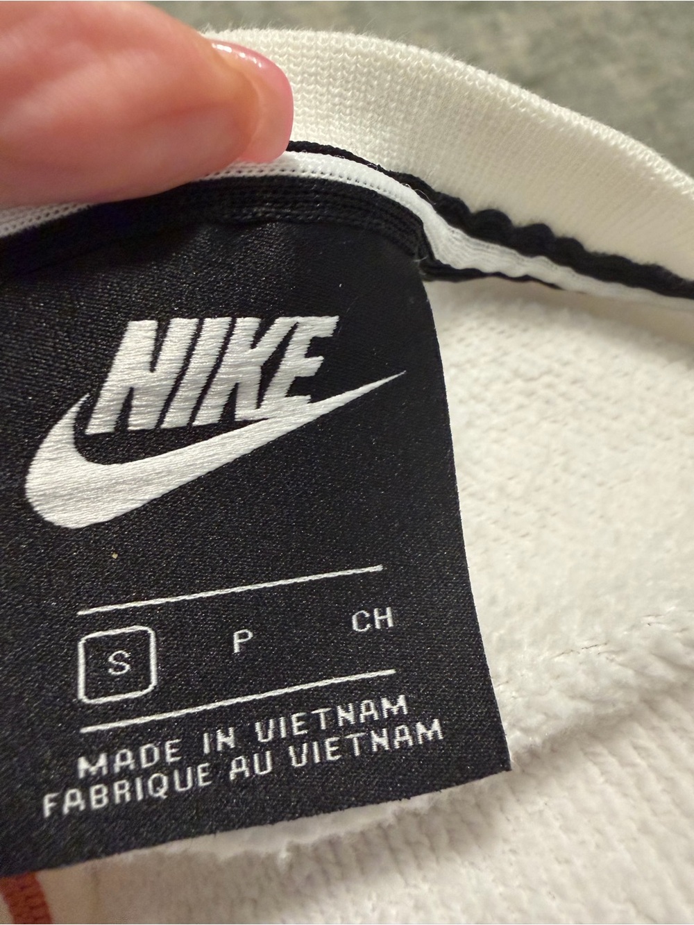 Nike Air Rally Crop Sweatshirt & Air Fleece Jogger Set White/Rose Gold Swoosh - Picture 4 of 8